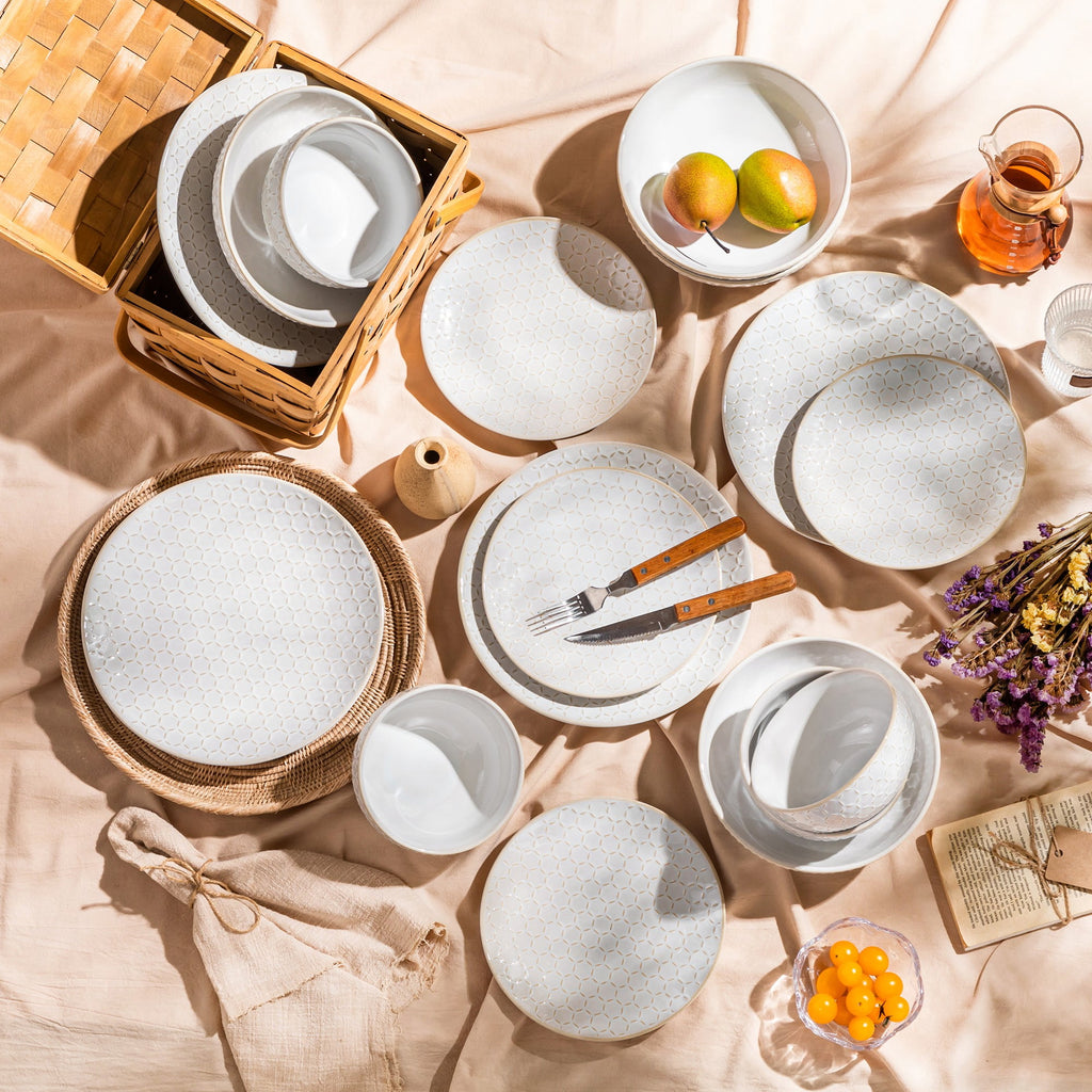 vancasso 16 Pieces Dinnerware Sets, Stoneware Plates and Bowls Set for 4, White Dish Set, Honeycomb Pattern
